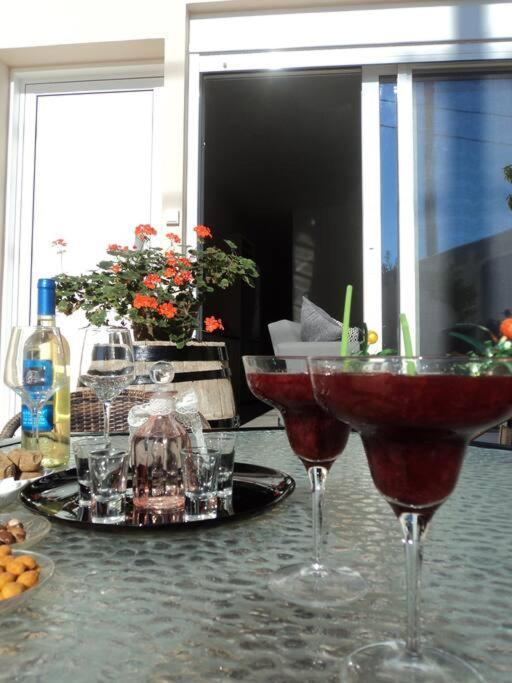 The Getaway Apartment Agia Marina  Bagian luar foto